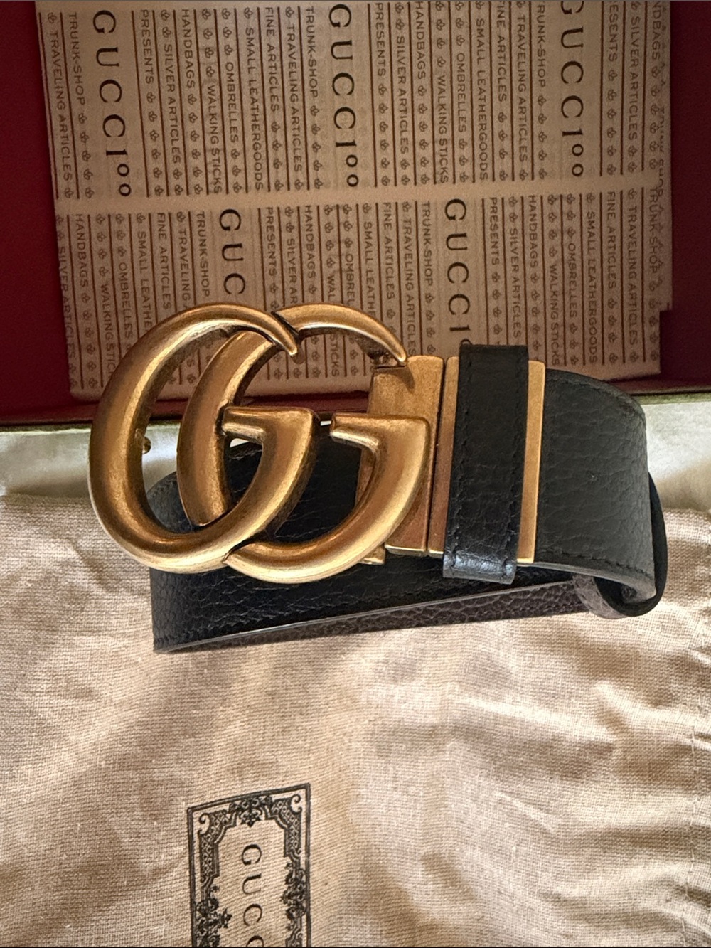 Gucci Black Leather Belt with Gold Double G Buckle - Reversible
